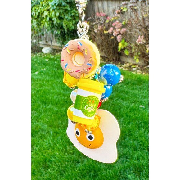 Heidi Kenney x Kid Robot Breakfast Egg Brunch Keychain Bag Purse Charm - Picture 5 of 6